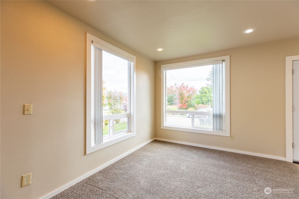 Photo of 4326 Terrace Drive, Everett, WA 98203 (MLS # 2301903)