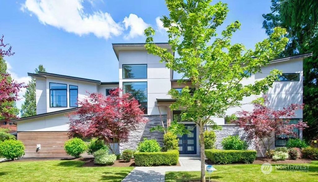 Photo of 5420 160th Place NE, Redmond, WA 98052 (MLS # 2248409)