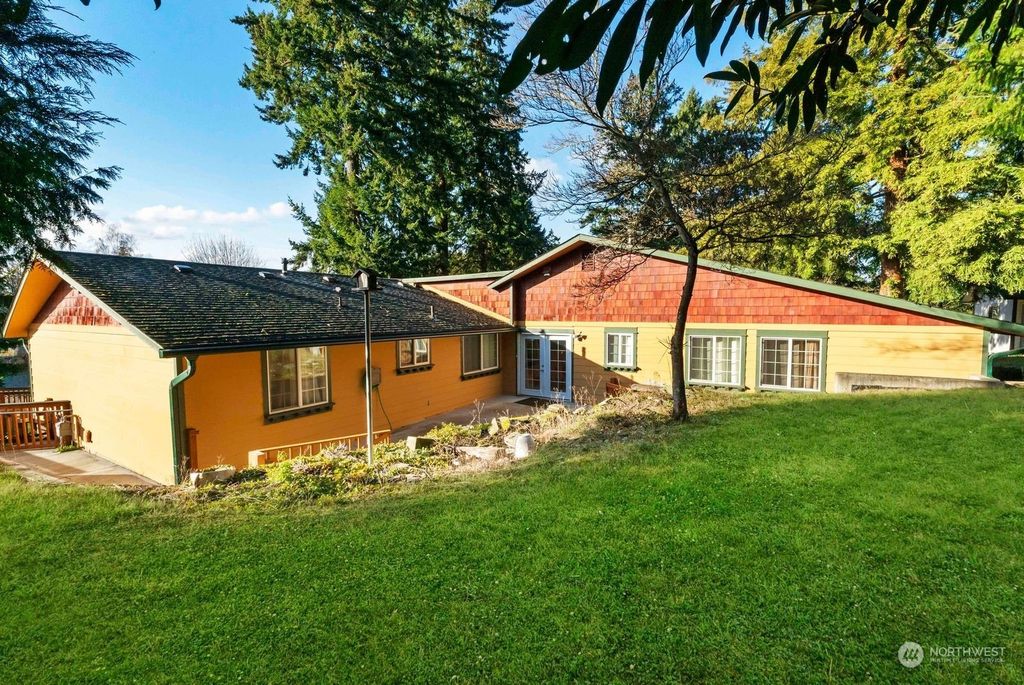 Photo of 2102 16th Avenue, Milton, WA 98354 (MLS # 2033143)