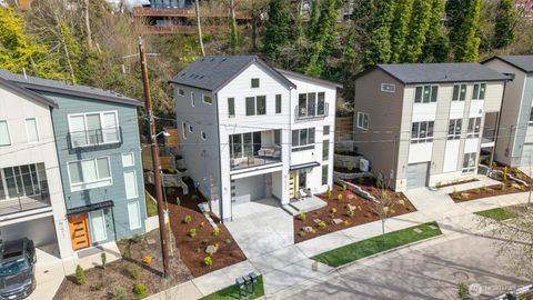 4566 22nd Avenue SW, Seattle, WA 98106 - MLS#: 2354872