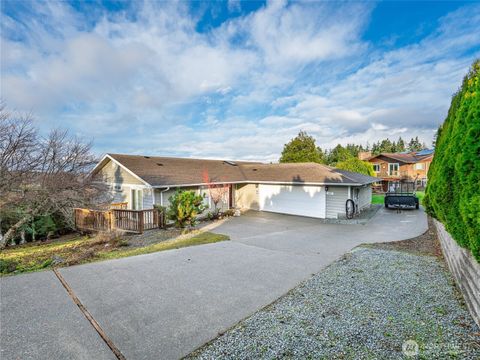 Photo of 1907 Tweed Place, Anacortes, WA 98221 (MLS # 2461532)