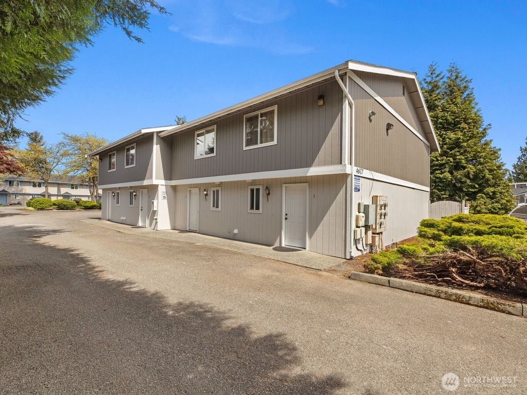 Photo of 4617 80th Street NE, Marysville, WA 98270 (MLS # 2515404)