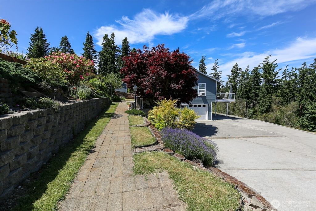 Photo of 4515 Sunday Drive, Oak Harbor, WA 98277 (MLS # 2461030)