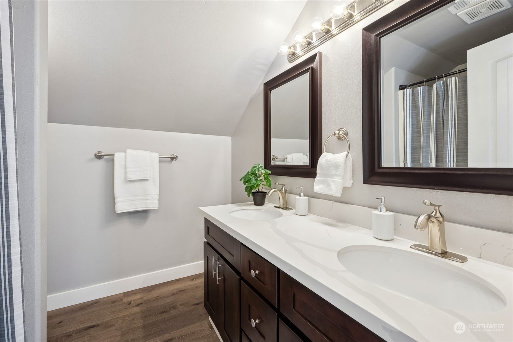 Tenino, Washington 98589, United States, 4 Bedrooms Bedrooms, ,4 BathroomsBathrooms,Residential,Active,25309