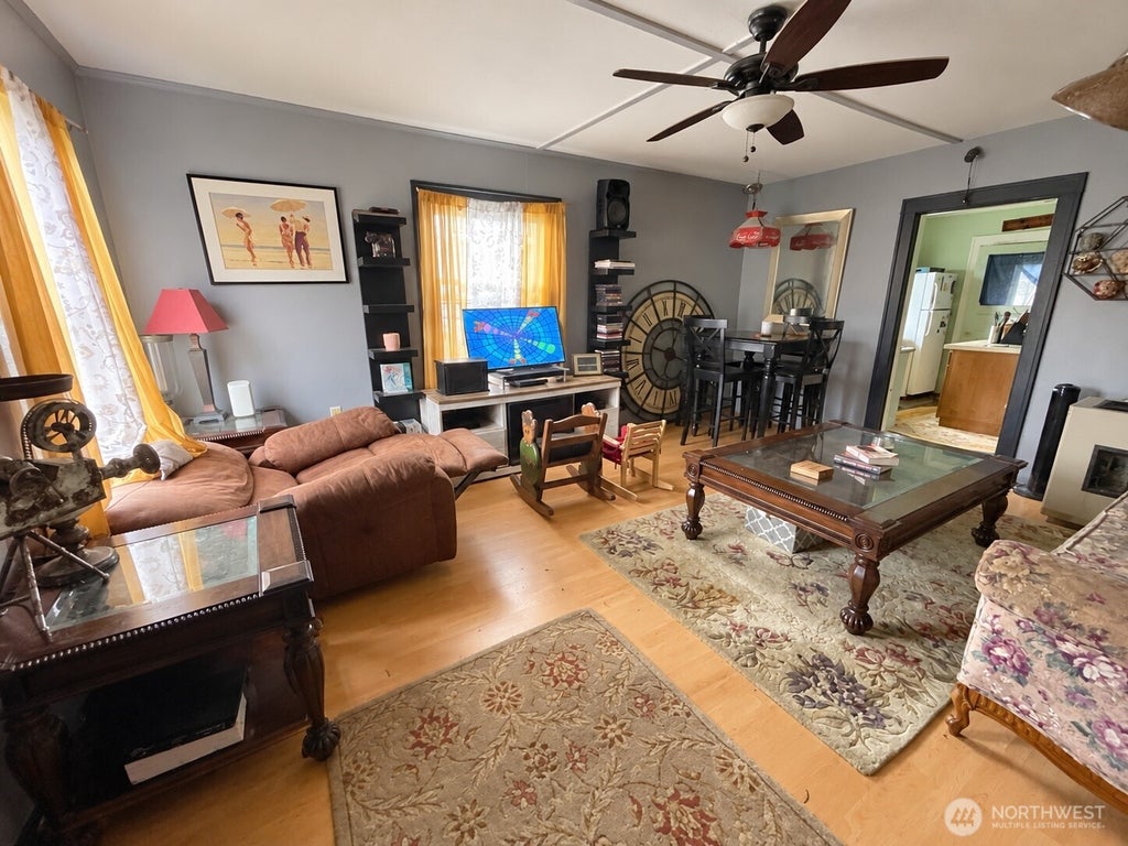 Photo of 1311 Lincoln Street, Hoquiam, WA 98550 (MLS # 2593348)