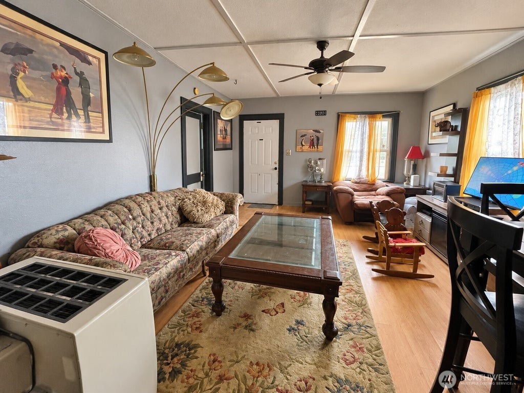 Photo of 1311 Lincoln Street, Hoquiam, WA 98550 (MLS # 2593348)