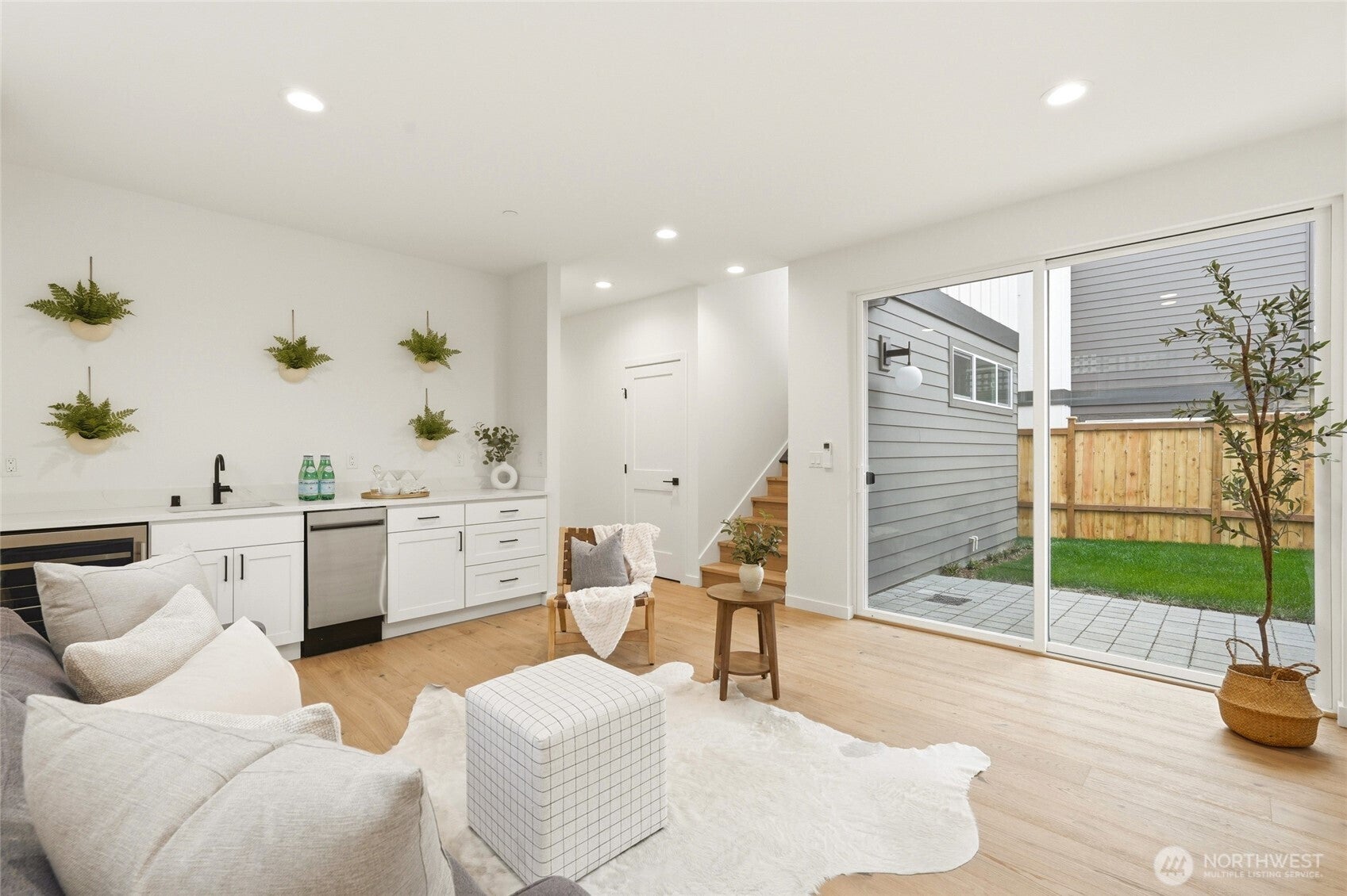 1512 NE 147th Street