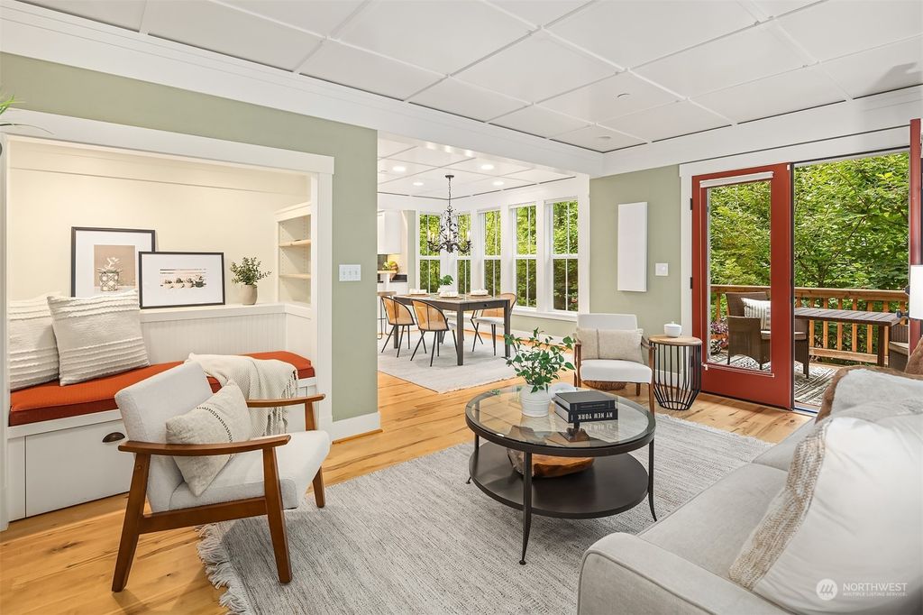 Photo of 13428 NE 111th Court, Redmond, WA 98052 (MLS # 2286703)