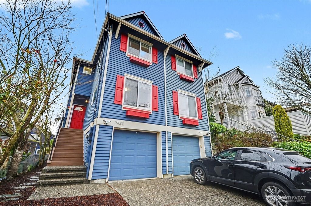 Photo of 7423 Sunnyside Avenue N, Seattle, WA 98103 (MLS # 2480286)