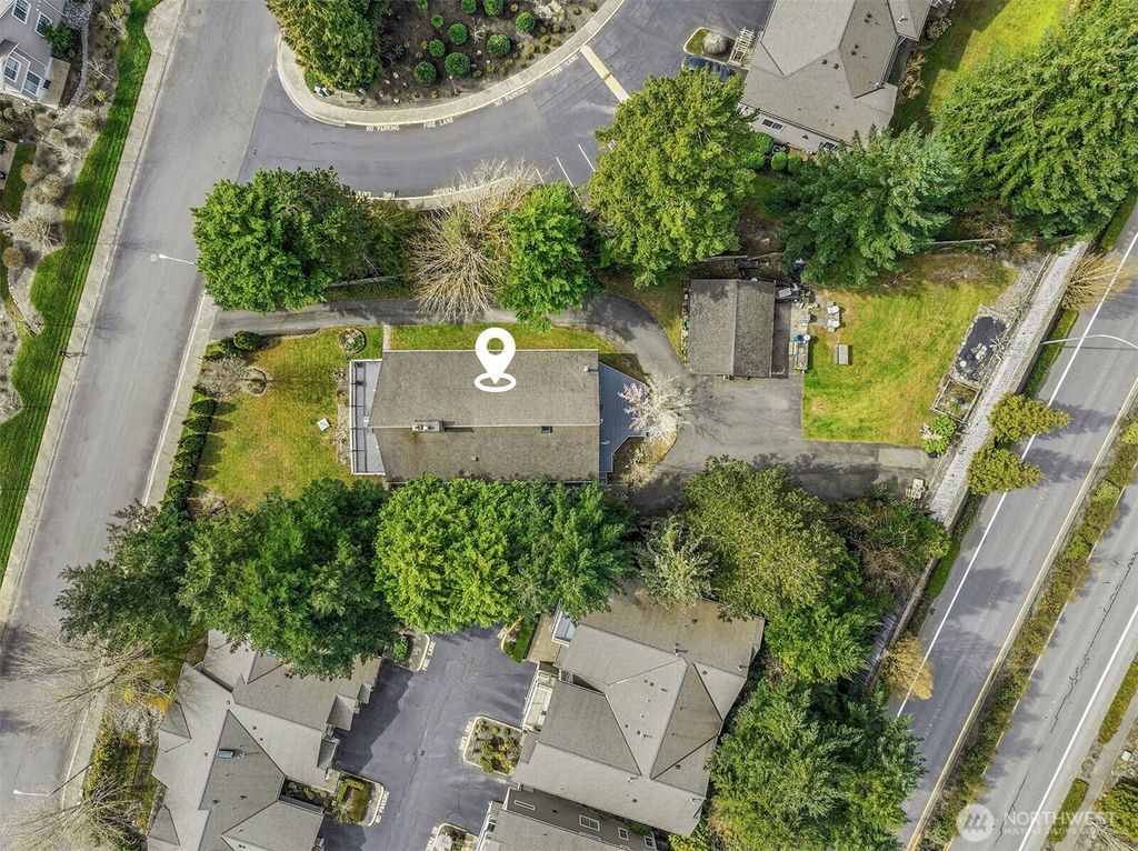 Photo of 18654 NE 55th Street, Redmond, WA 98052 (MLS # 2488754)