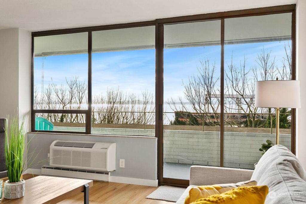 Photo of 521 5th Avenue W #103, Seattle, WA 98119 (MLS # 2246072)