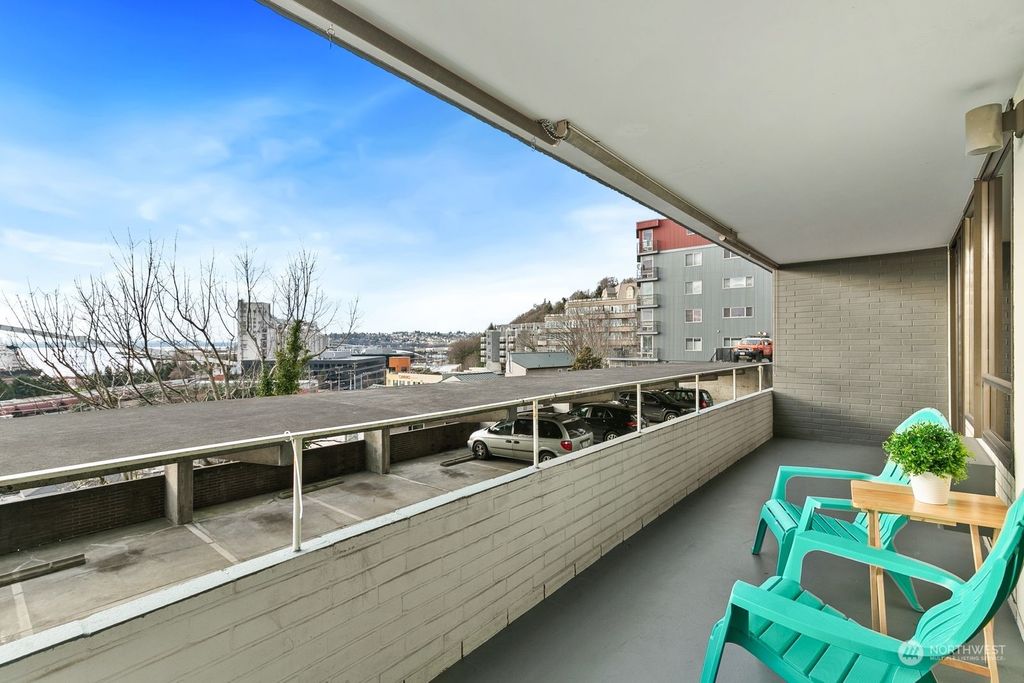 Photo of 521 5th Avenue W #103, Seattle, WA 98119 (MLS # 2246072)