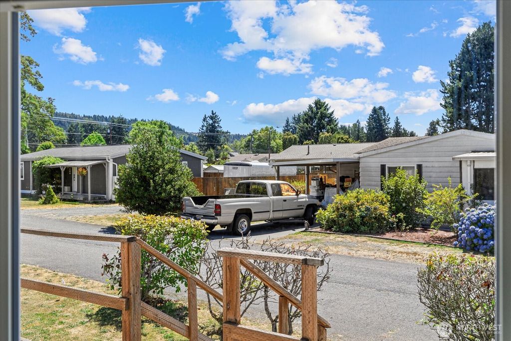 Photo of 419 2nd Avenue SE, Pacific, WA 98047 (MLS # 2411022)