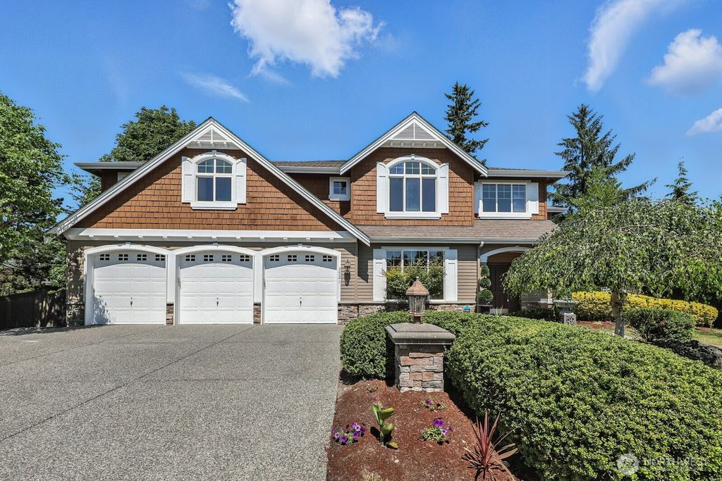 Photo of 3521 177th Place SW, Lynnwood, WA 98037 (MLS # 2473079)