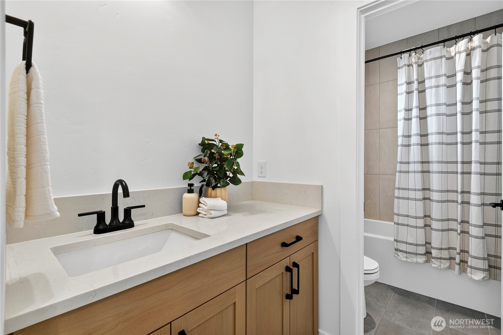 15221 210th Avenue E 991