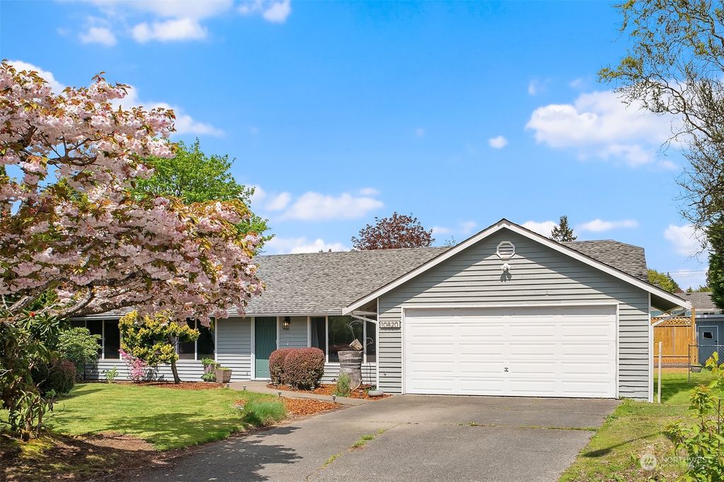 Photo of 10820 22nd Drive SE, Everett, WA 98208 (MLS # 2076549)