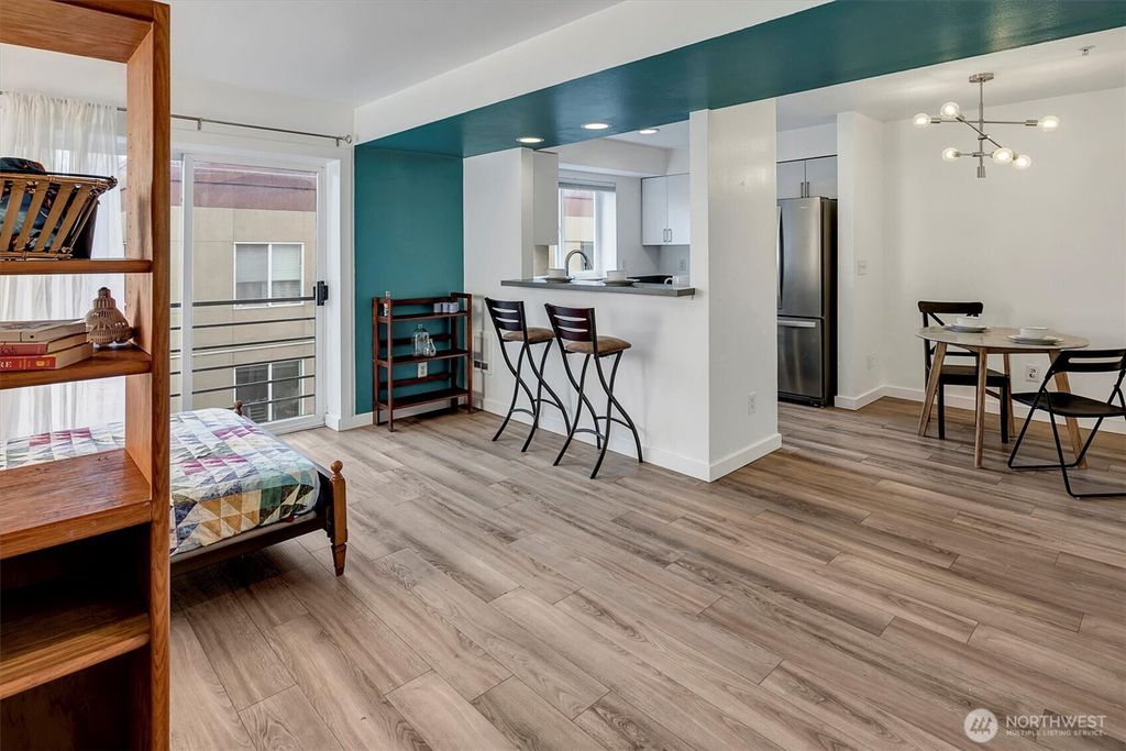 Photo of 712 E Denny Way #502, Seattle, WA 98122 (MLS # 2380334)