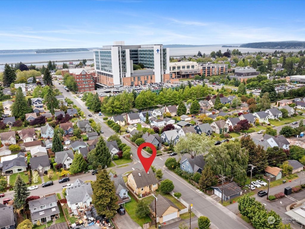 Photo of 1401 Lombard Avenue, Everett, WA 98201 (MLS # 2250947)