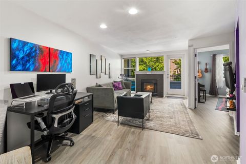 Photo of 232 Belmont Avenue E #202, Seattle, WA 98102 (MLS # 2507440)