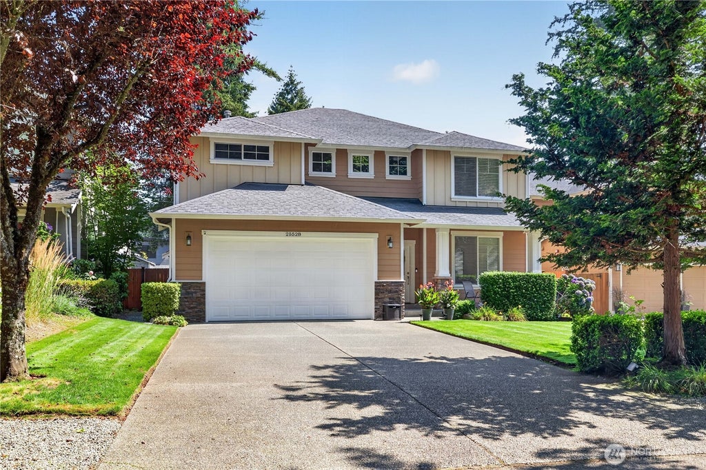 Photo of 25528 Lake Wilderness Place SE, Maple Valley, WA 98038 (MLS # 2577592)