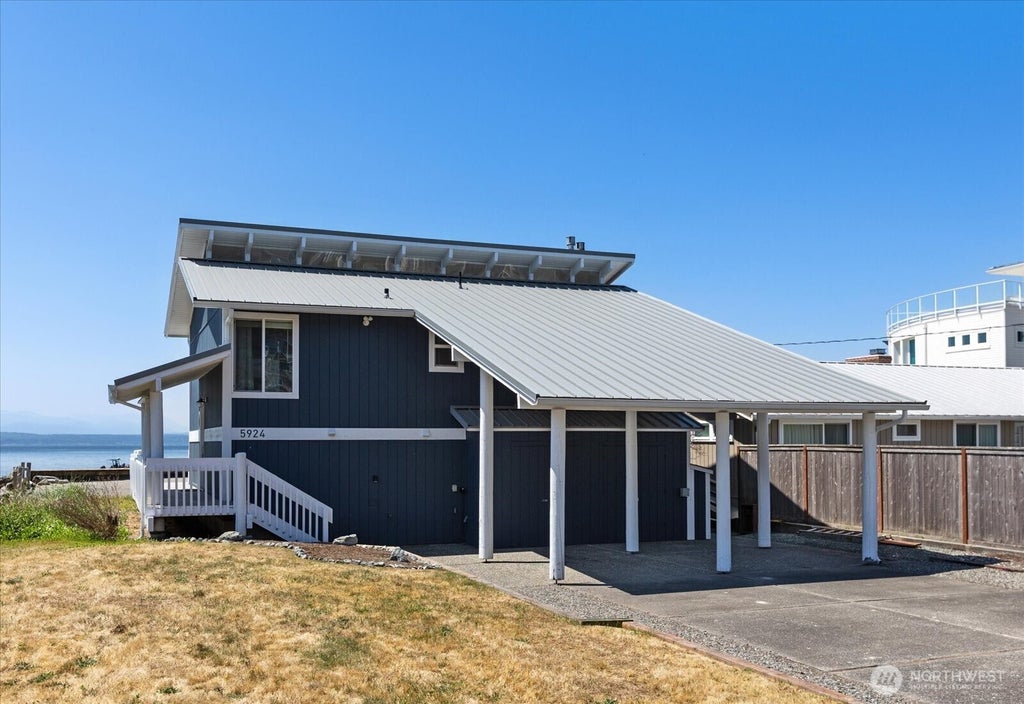 Photo of 5924 Cedar Street, Freeland, WA 98249 (MLS # 2554617)