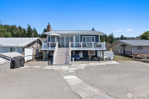Photo of 5924 Cedar Street, Freeland, WA 98249 (MLS # 2554617)