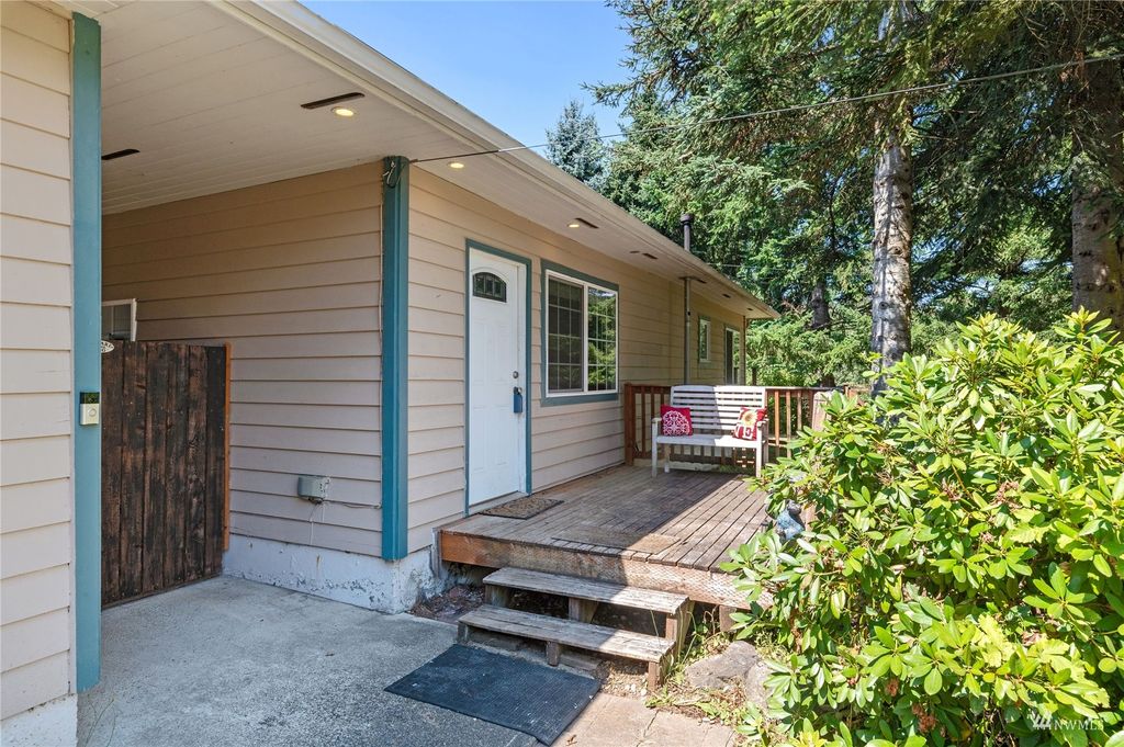 Photo of 21621 271st Place SE, Maple Valley, WA 98038 (MLS # 1968964)
