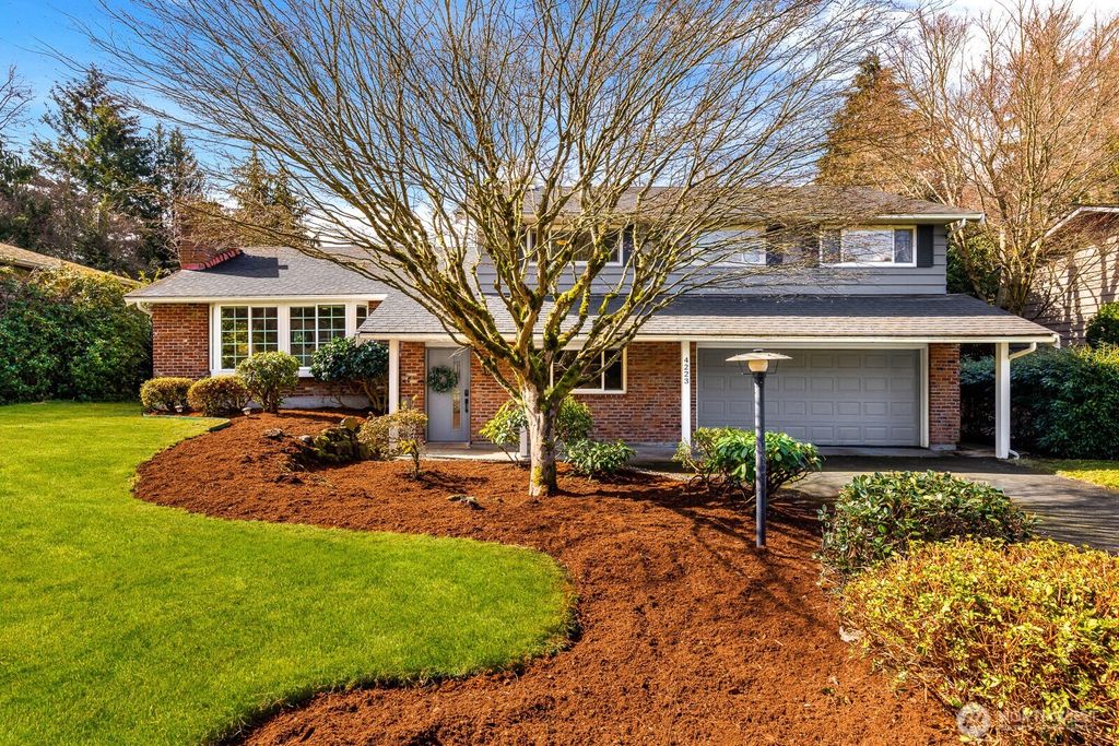 Photo of 4223 NE 103rd Place, Seattle, WA 98125 (MLS # 2345559)