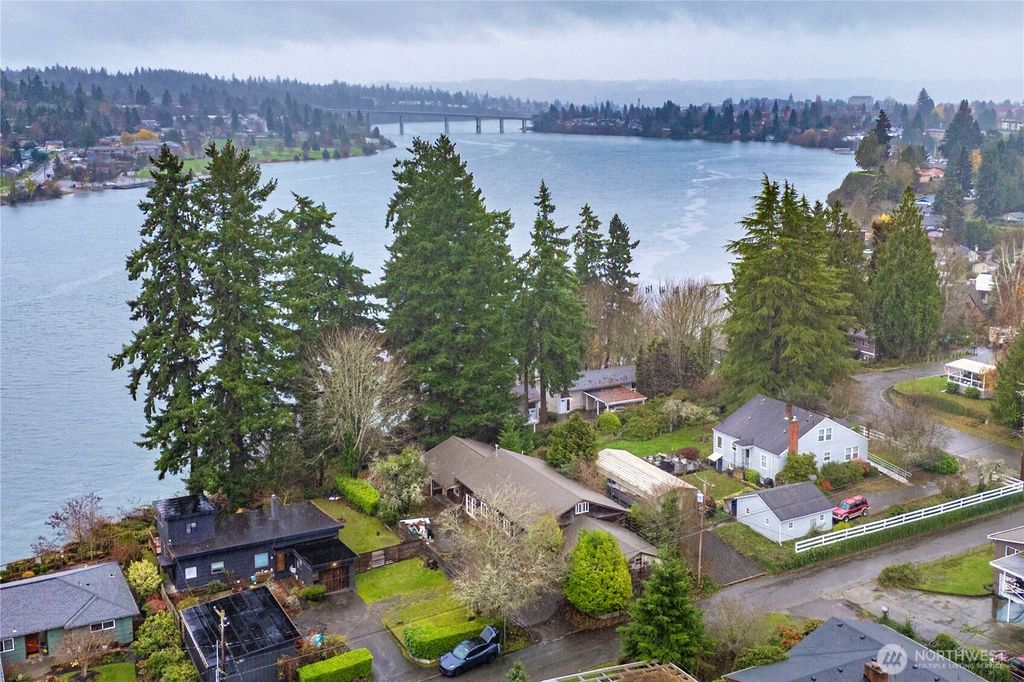 Photo of 2608 Stevens Drive, Bremerton, WA 98312 (MLS # 2459992)
