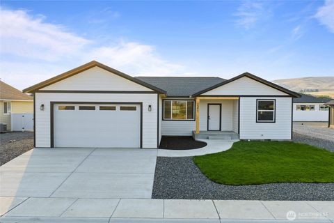 Photo of 2391 Hunter Street, Ephrata, WA 98823 (MLS # 2439770)