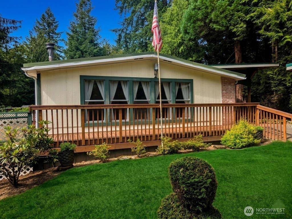 Photo of 19730 SE 210th Street, Maple Valley, WA 98038 (MLS # 2552556)