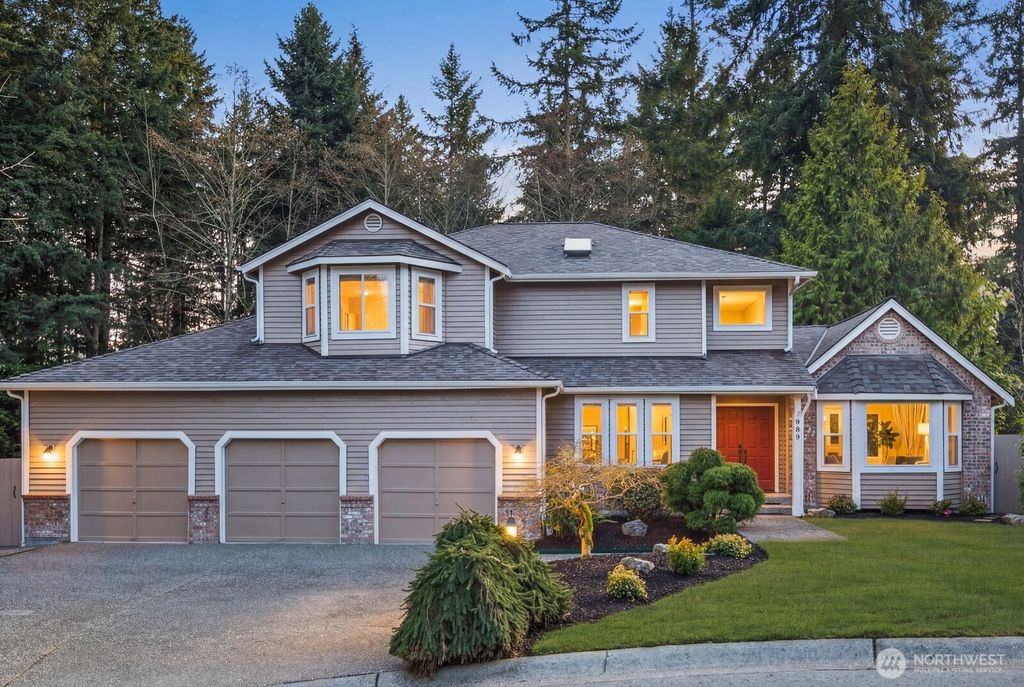 Photo of 904 187th Place SW, Lynnwood, WA 98036 (MLS # 2482849)