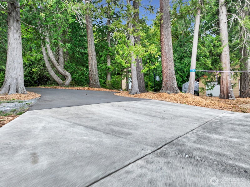 2307 Northshore Road