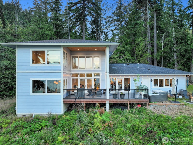 2307 Northshore Road