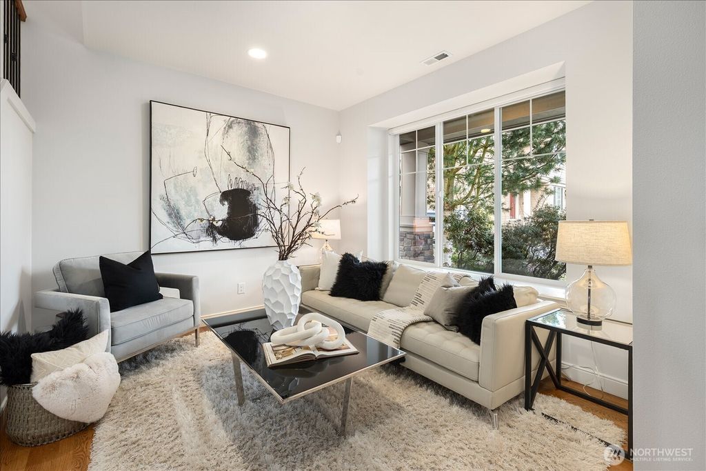 Photo of 22912 SE 43rd Drive, Bothell, WA 98021 (MLS # 2485122)