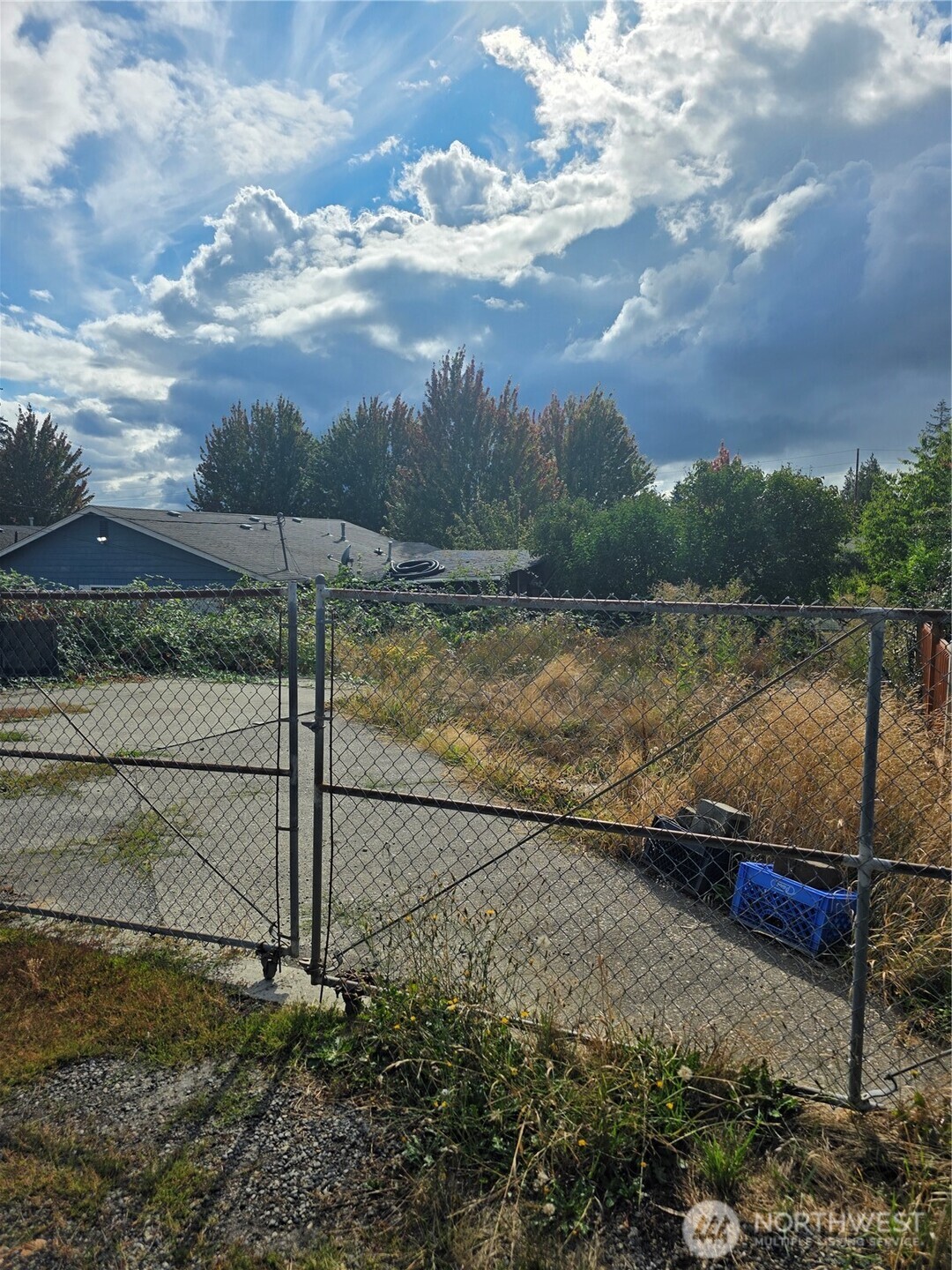 4025 S Bell