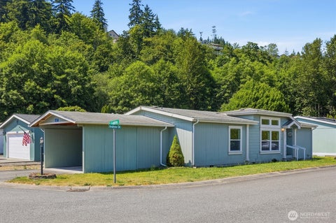 Photo of 627 Andrew Drive, Burlington, WA 98233 (MLS # 2588895)