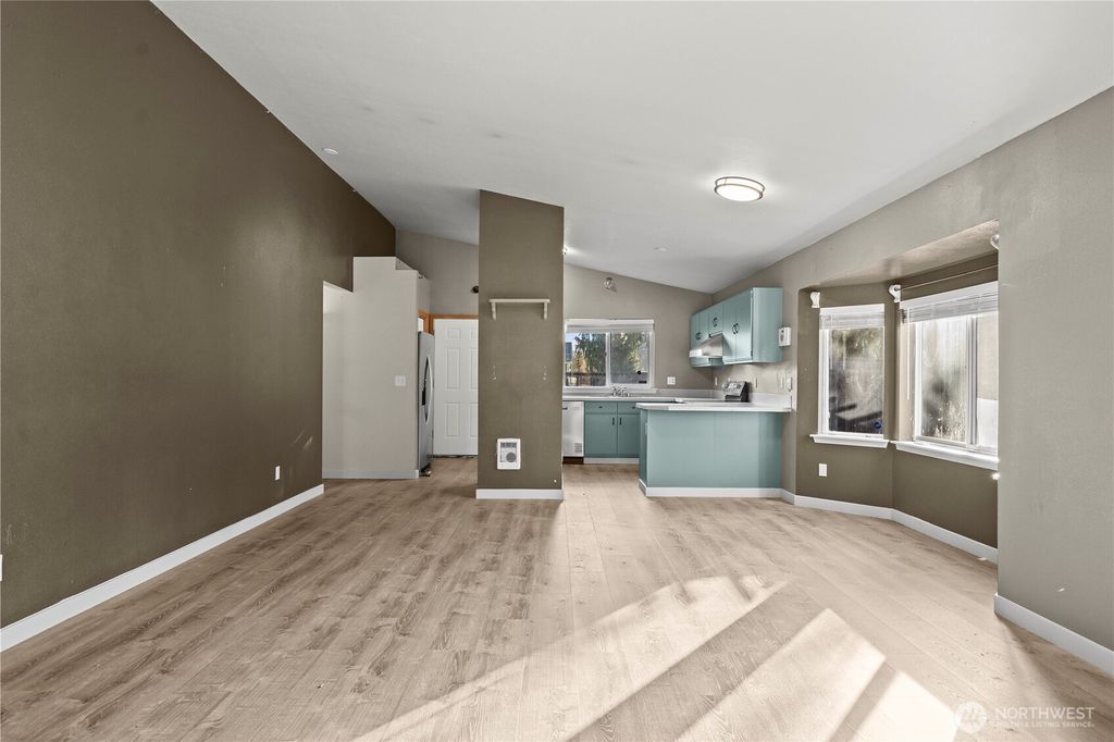 Photo of 17517 Park Avenue S, Spanaway, WA 98387 (MLS # 2482787)