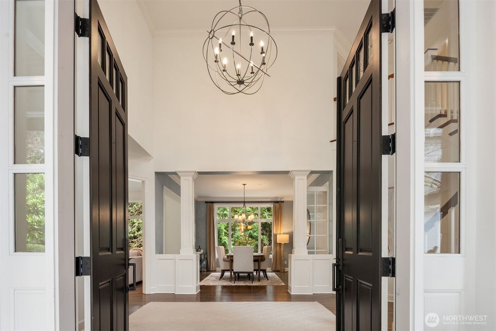 Photo of 13609 NE 28th Street, Bellevue, WA 98005 (MLS # 2507642)