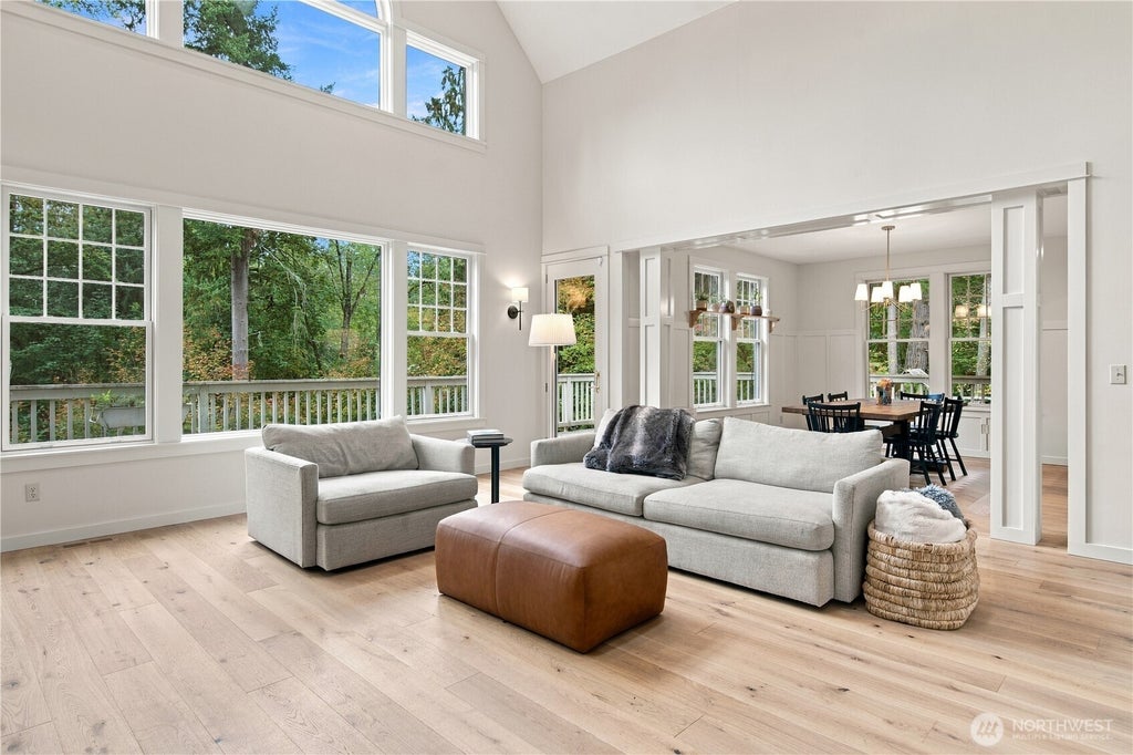 Photo of 606 278th Avenue NE, Redmond, WA 98053 (MLS # 2593008)
