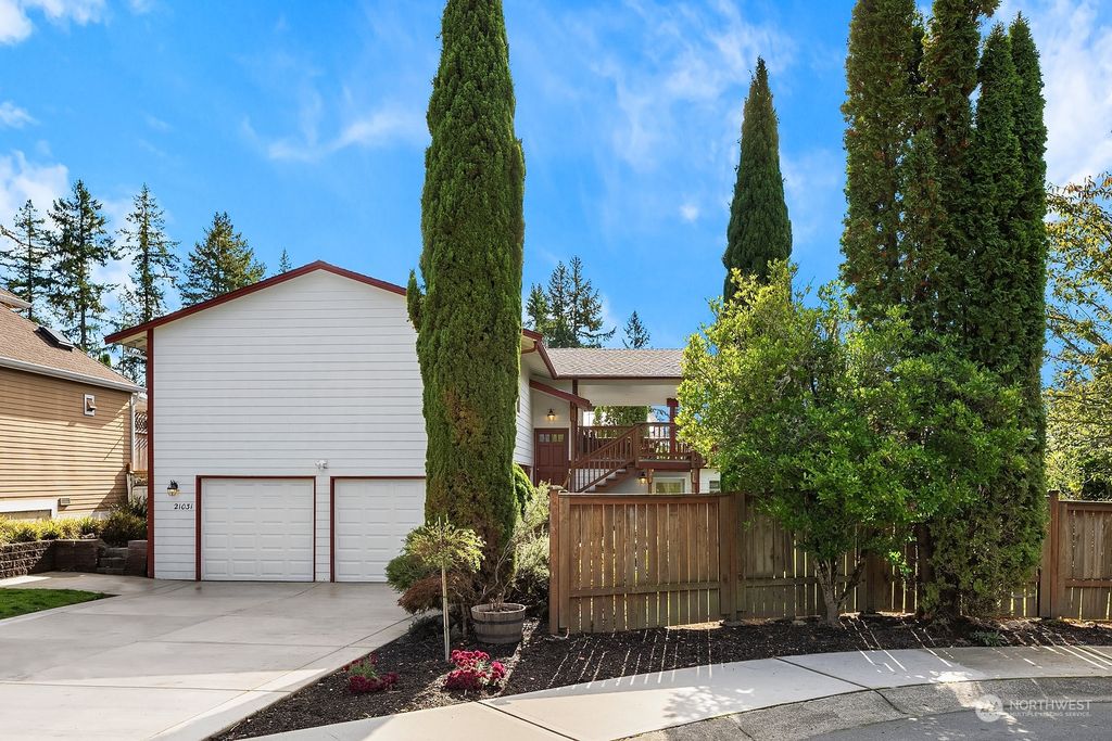 Photo of 21031 NE 17th Street, Sammamish, WA 98074 (MLS # 2173859)