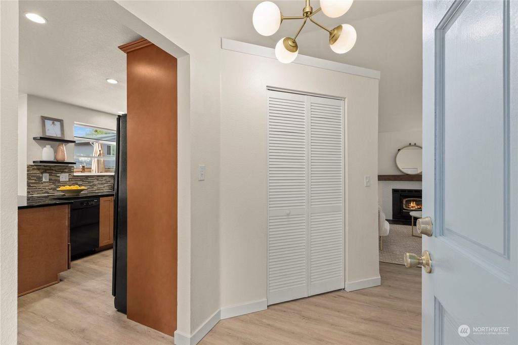 Photo of 27427 227th Place SE, Maple Valley, WA 98038 (MLS # 2215310)