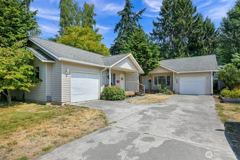 Photo of 1720 S 6th Street, Mount Vernon, WA 98273 (MLS # 2567314)