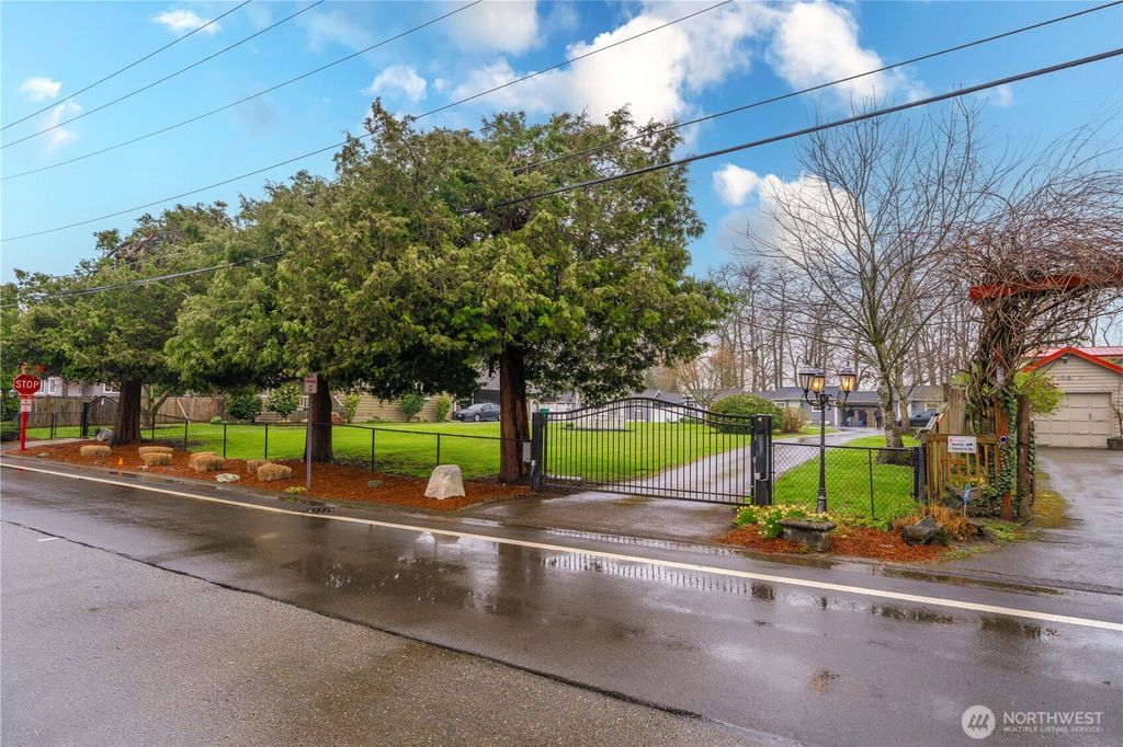 Photo of 13301 56th Avenue S, Tukwila, WA 98178 (MLS # 2430736)
