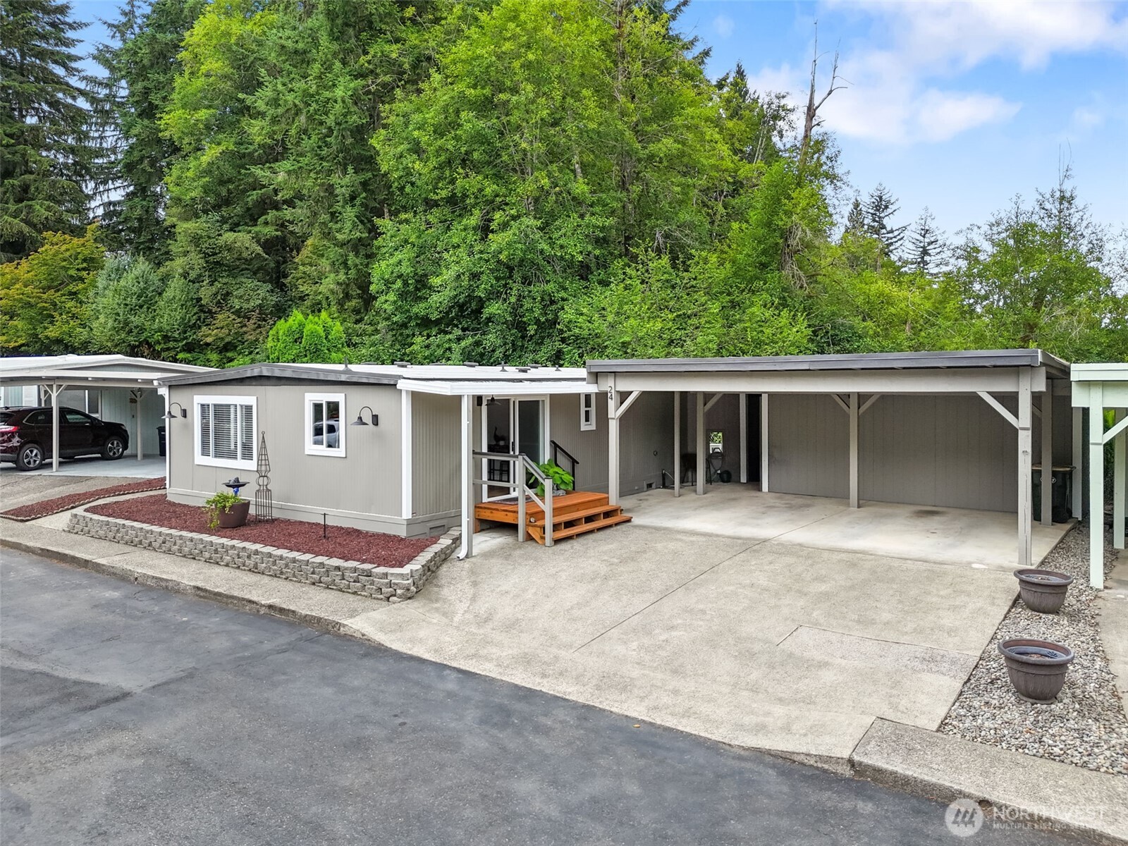1841 Trosper Road SW 24