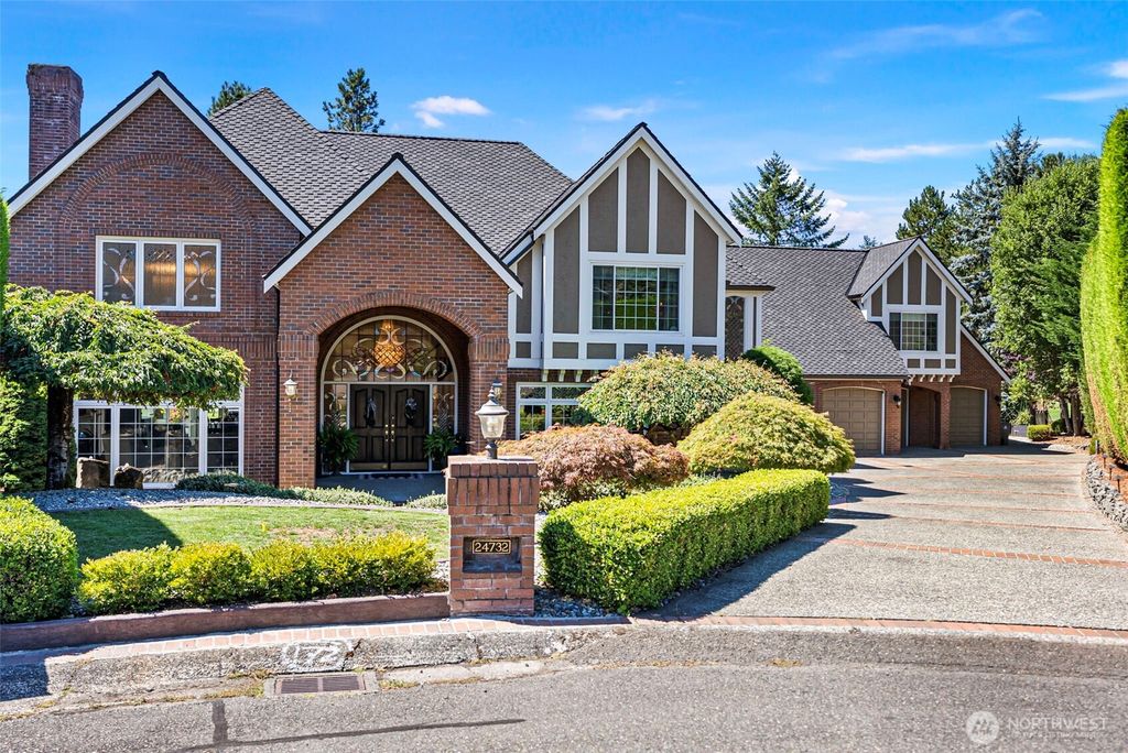 Photo of 24732 142nd Avenue SE, Kent, WA 98042 (MLS # 2420184)