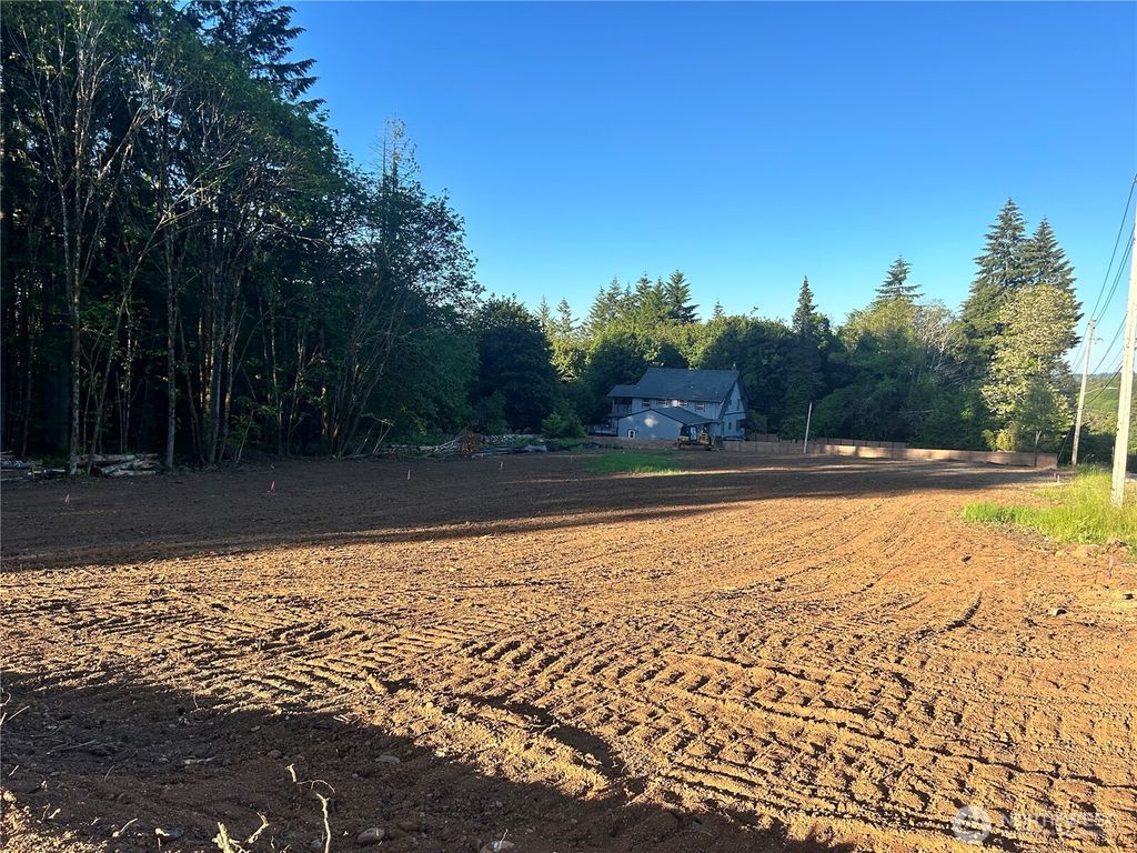Photo of 506 -630 W Harvard Avenue, Shelton, WA 98584 (MLS # 2522668)
