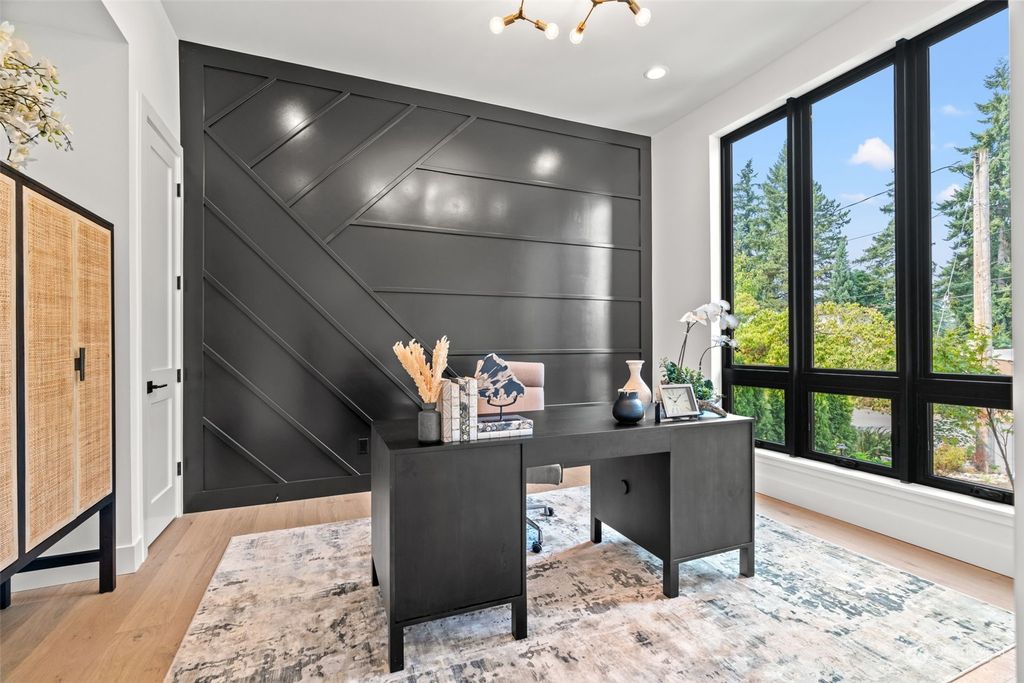 Photo of 15041 SE 43rd Place, Bellevue, WA 98006 (MLS # 2154860)