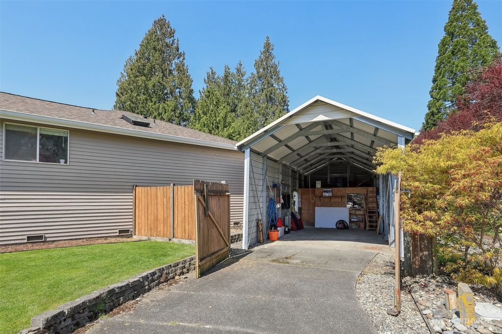 Photo of 11713 Meridian Place SE, Lake Stevens, WA 98258 (MLS # 2357137)