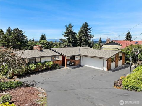Photo of 3118 Sylvan Drive W, University Place, WA 98466 (MLS # 2552764)